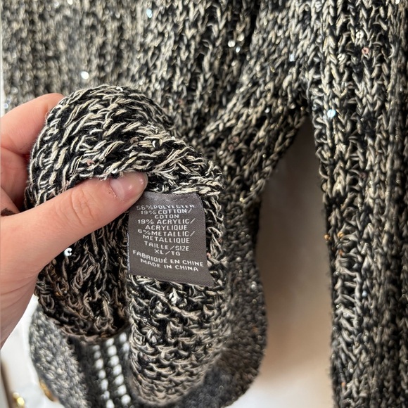 Suzy Shier Black and White Knit Sweater - Picture 4 of 5